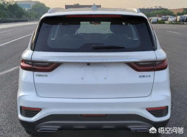 AI 设计师崛起：未来人类设计师的核心竞争力在哪？